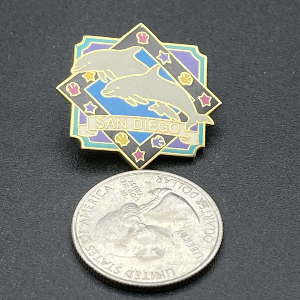 San Diego California Dolphins Seashells Lapel Hat‎ Pin